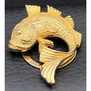 Vintage Elizabeth Morrey Scarf Clip Figural Koi Goldfish Gold Tone Hinged Clasp